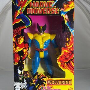 1997 Toy Biz Marvel Universe  WOLVERINE X-MEN Action Figure
